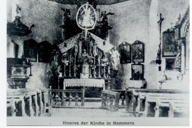 Interiér kostela v roce 1945 