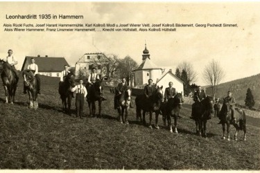 Leonhardiritt um die Kirche in Hammern 1935 (Zdroj/Quelle: E. Wierer)